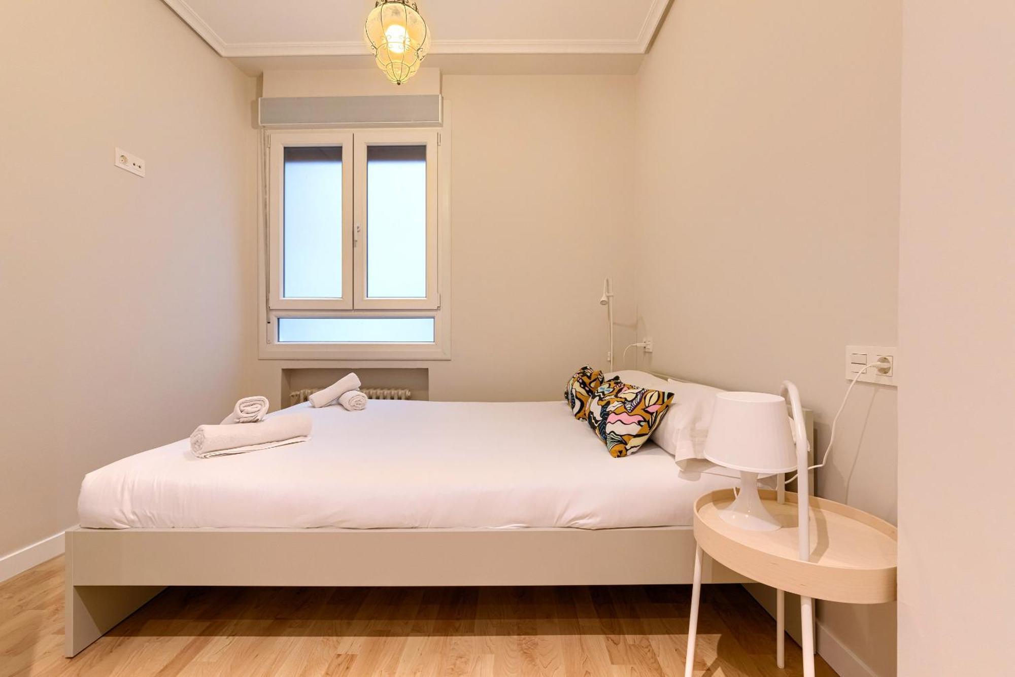Euskalduna, Vivienda Turistica Moderna Y Renovado Бильбао Экстерьер фото