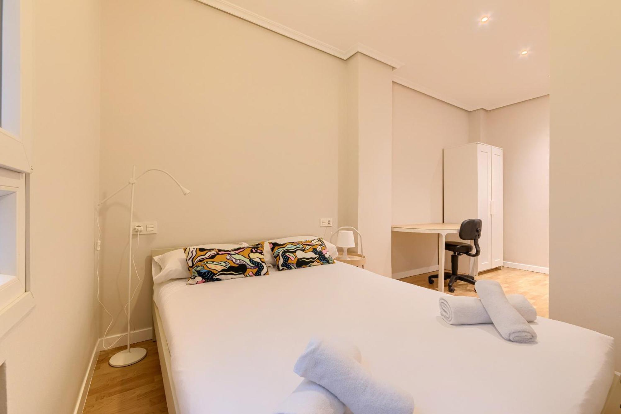 Euskalduna, Vivienda Turistica Moderna Y Renovado Бильбао Экстерьер фото